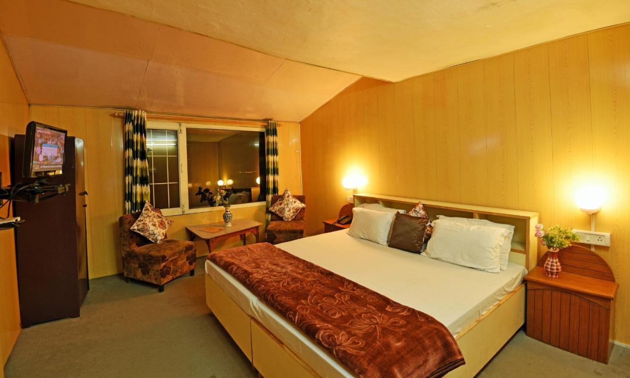 India Hotel - Lake View - Mall Road Nainital Exteriér fotografie